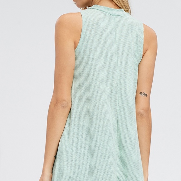 Feather Print Mock Neck Top - Picture 2 of 3